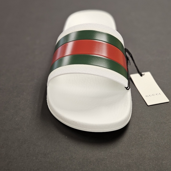 GUCCI Men's Web Rubber Slide Sandal - Picture 2 of 8